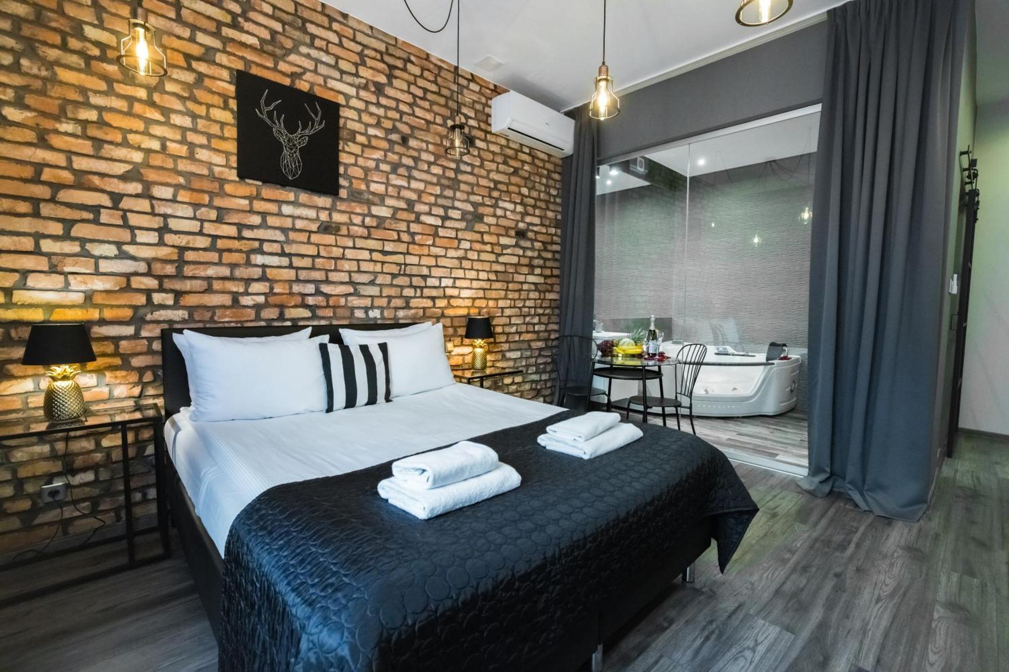 Apartment Leo Old Town *