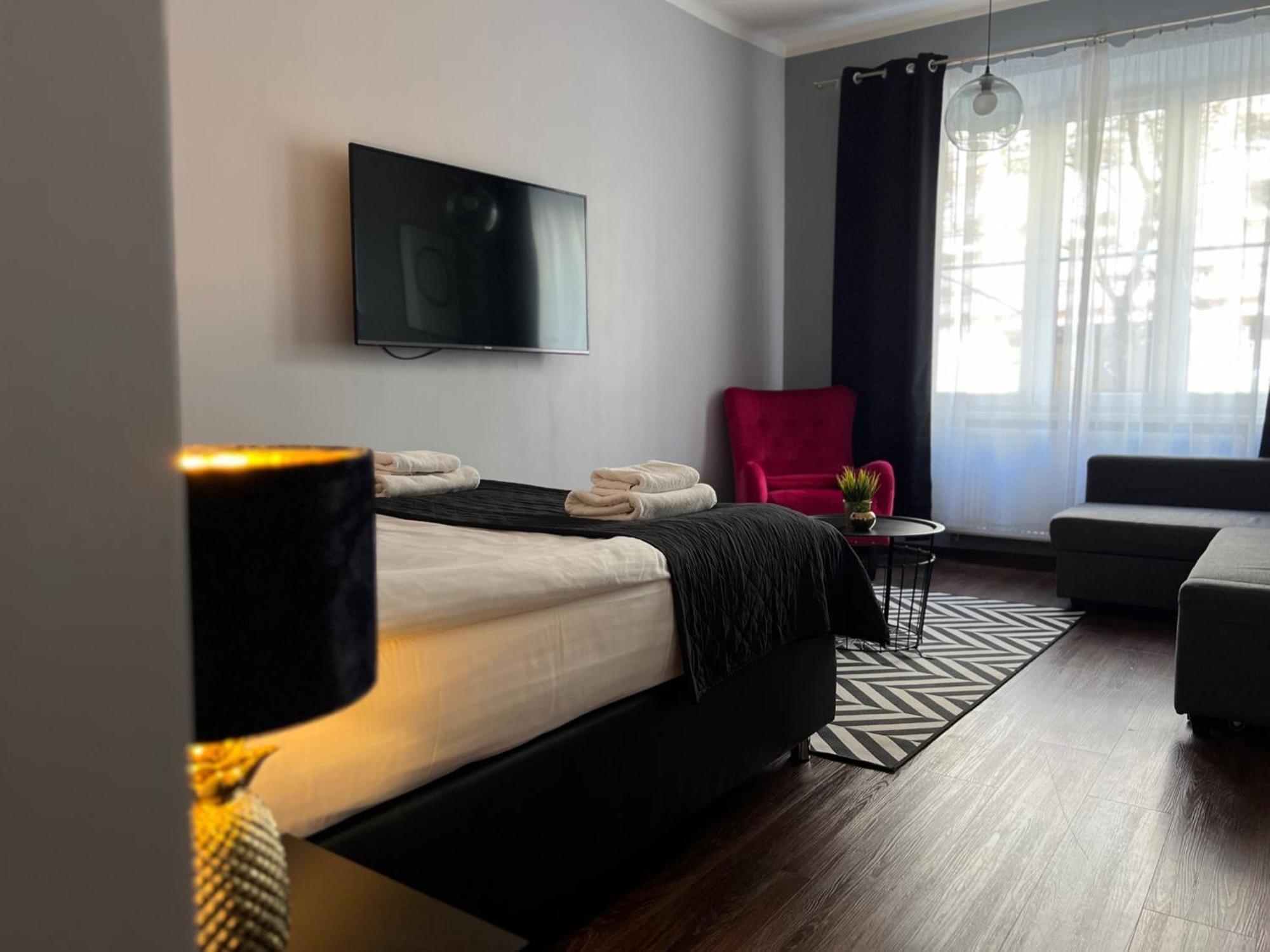 Leo Old Town Apartment
